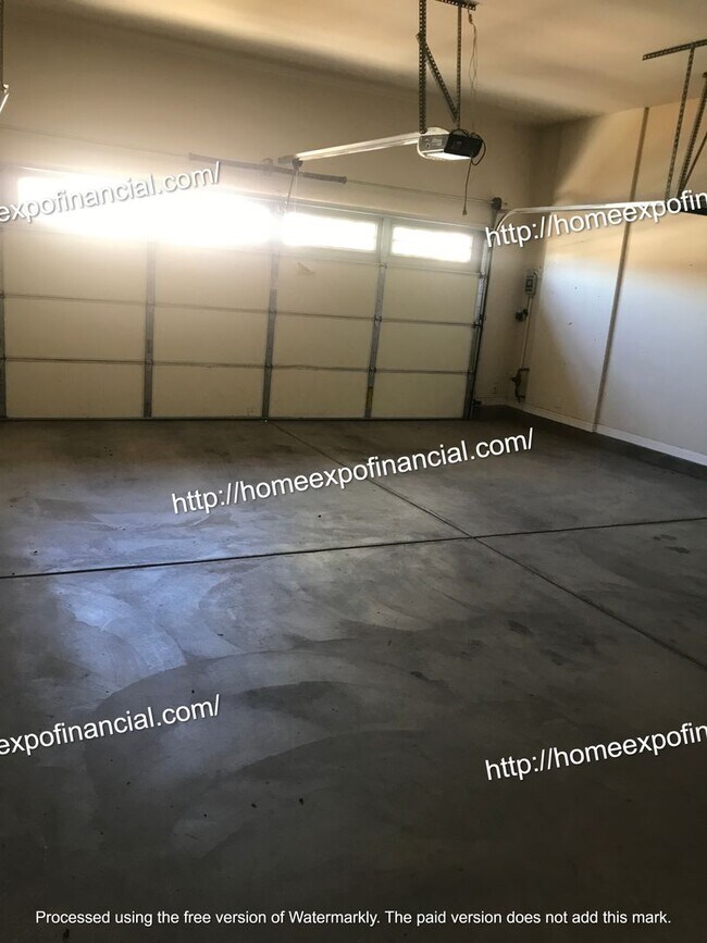 Building Photo - Nice Home For Rent