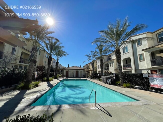 Building Photo - PRICE LOWERED! Mira Loma 3 Bedroom Home