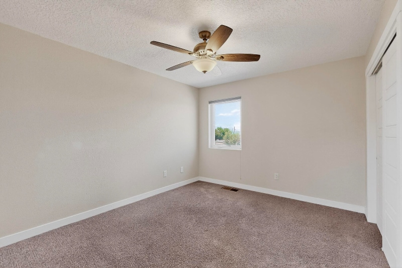 Building Photo - 5277 Via del Cielo Ln