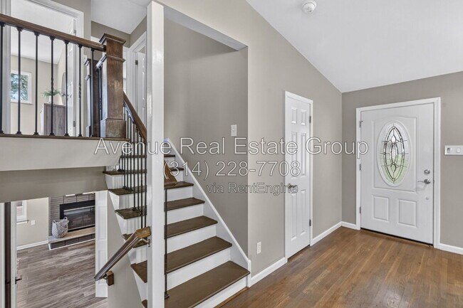 Building Photo - 6 The Knolls Ln