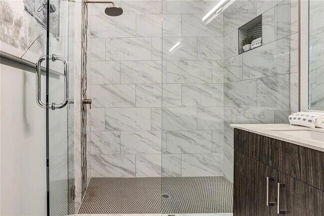 Building Photo - 1436 Walker Pl SE