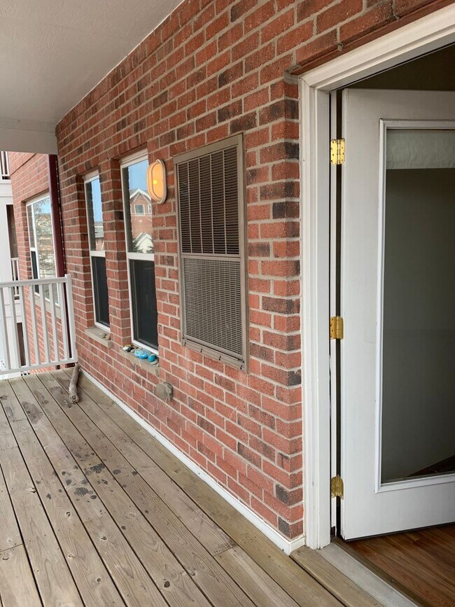 Building Photo - Gorgeous Harbor Park Condo downtown Kenosha!