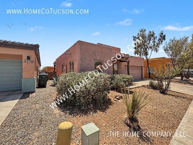 Building Photo - 5738 E Calle De Hielo Dulce