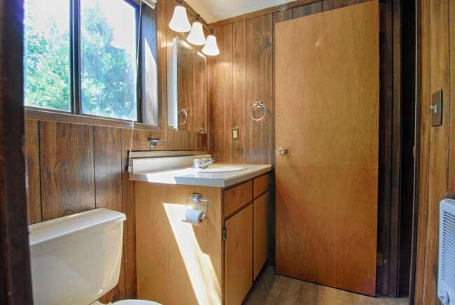 Building Photo - LONG-TERM RENTAL: Upper Floor Unit in Duplex with Washer/Dryer & Wood Stove!