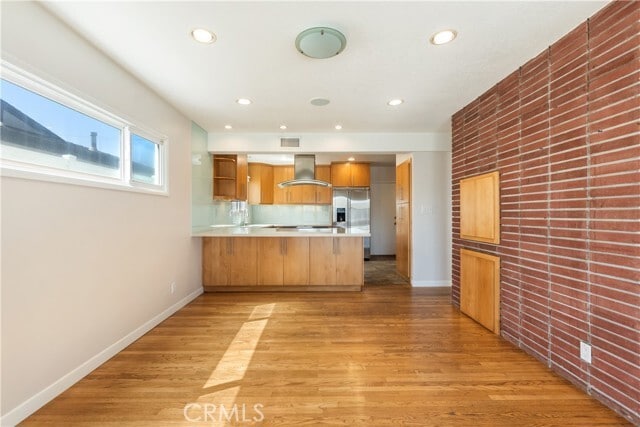 Building Photo - 828 Stevely Ave