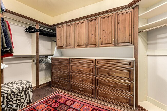 Building Photo - 1930 E Desert Willow Dr