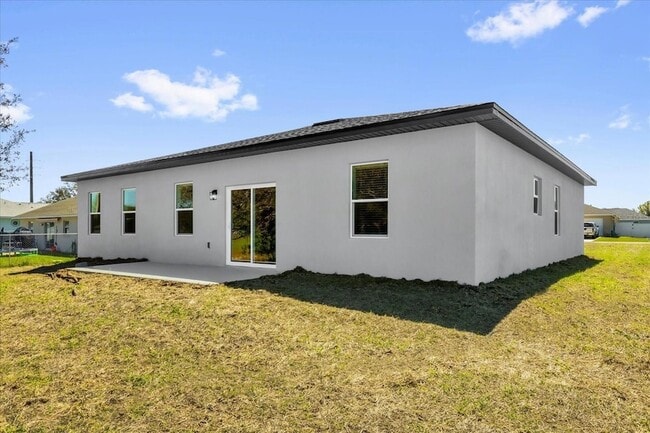 Building Photo - 4795 SW 142nd Place Rd