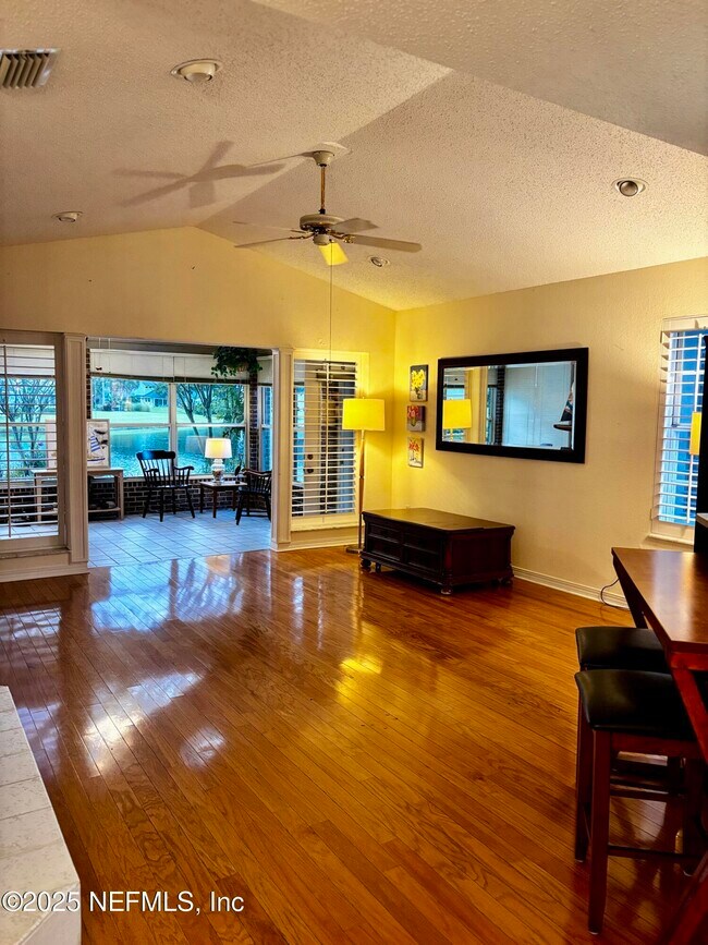 Building Photo - 109 Bay Hill Ct