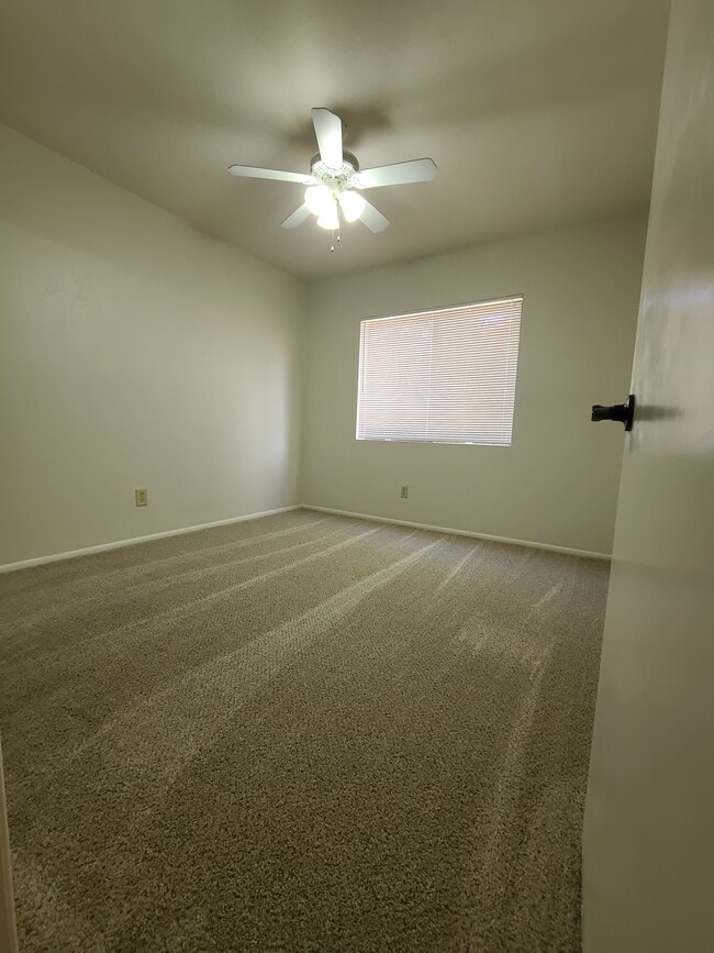 Building Photo - 8725 E San Ardo Dr