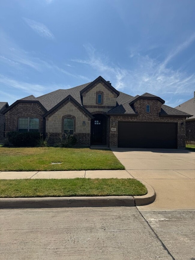 Building Photo - 1647 Fraser Dr