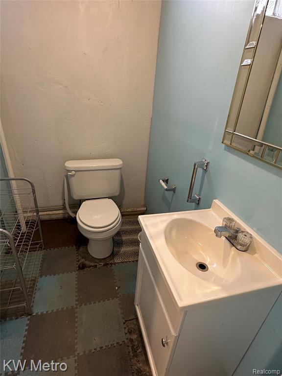 Building Photo - 21624 Winshall St