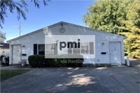 Building Photo - 608 Richmond Ave