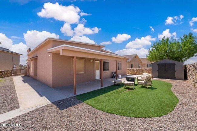 Building Photo - 2297 Lisa Sherr St