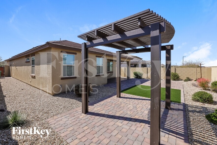 Building Photo - 17774 W Granite View Dr