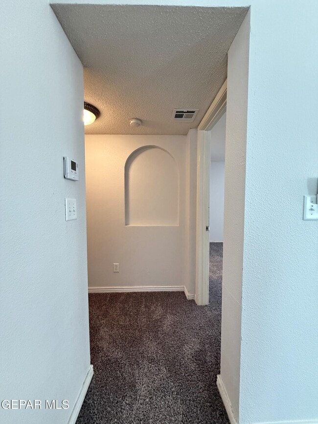 Building Photo - 14057 Tierra Delfin Dr