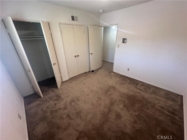 Building Photo - 12300 Blix St