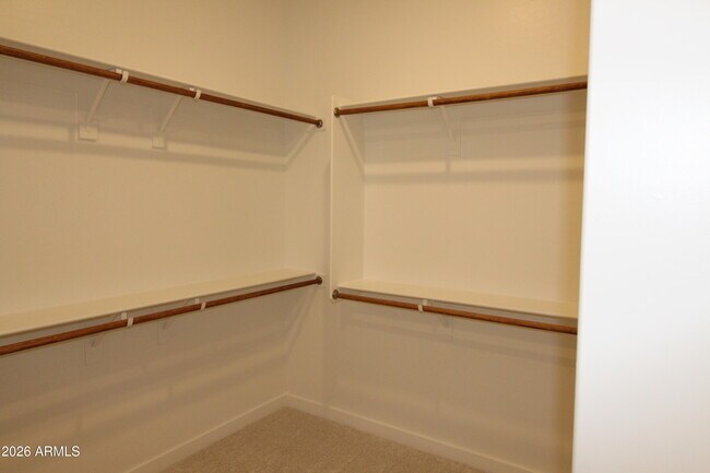 Building Photo - 3831 E Rainbow Dr