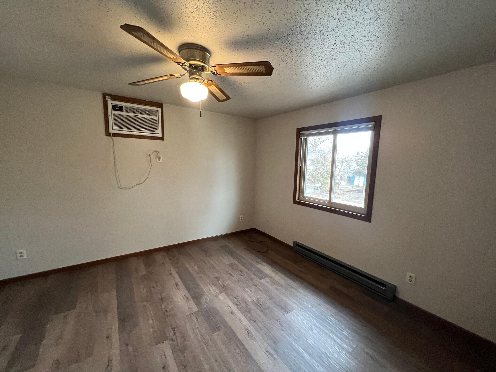 Bedroom 2 - 2000 Miller St
