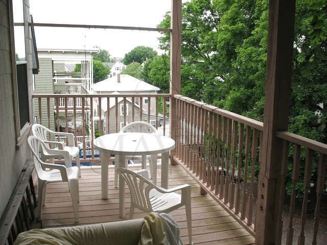 Building Photo - 301 Highland Ave