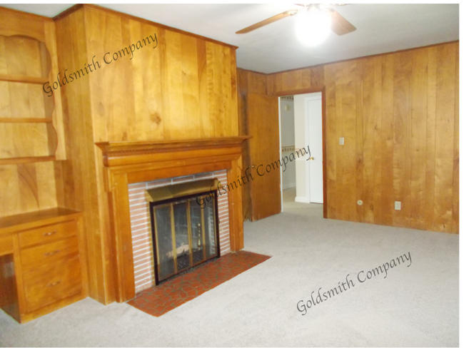 Building Photo - 21 Northway Dr