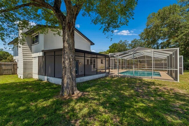Building Photo - 7111 Gateway Ct