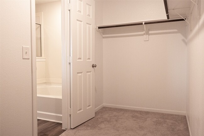 Building Photo - 14511 Sweet Cherry Dr