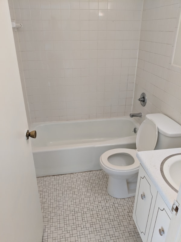 Building Photo - 9 Vine St