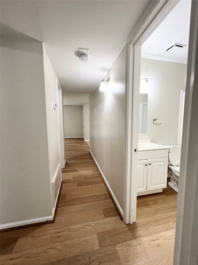 Building Photo - 130 Oyster Creek Dr