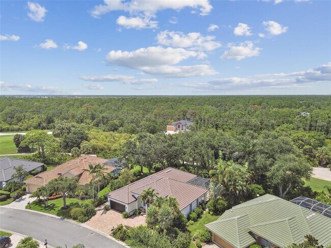 Building Photo - 13792 Long Lake Ln