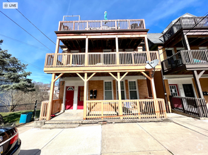 Building Photo - 406 Grace St