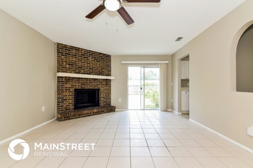 Building Photo - 839 Cinnamon Dr