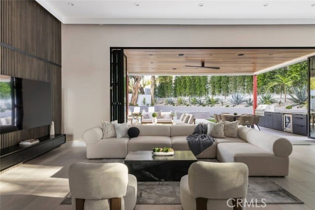 Building Photo - 22020 Alizondo Dr