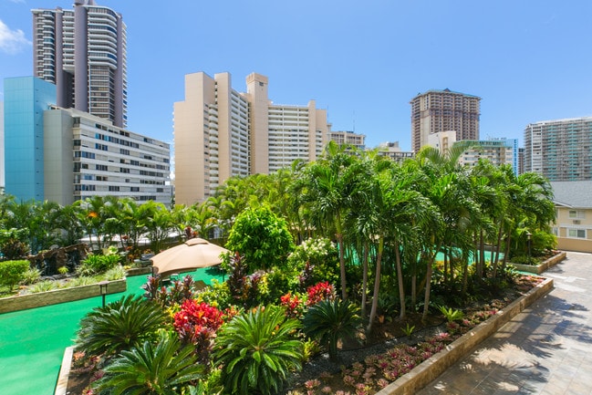 Building Photo - 411 Hobron Ln