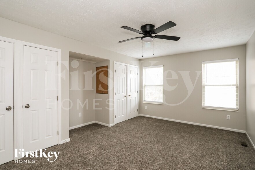 Building Photo - 6074 Weber Oaks Dr