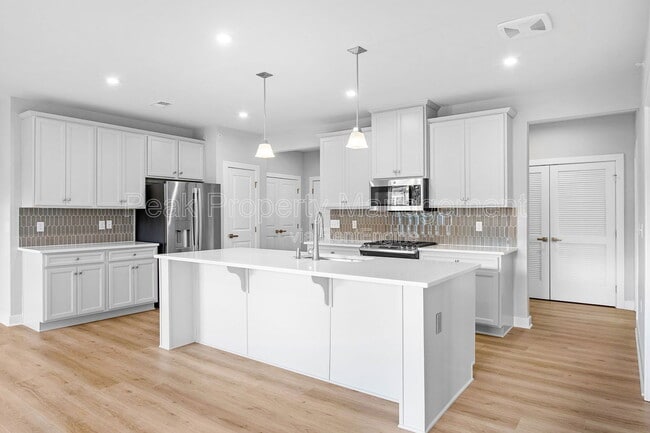 Building Photo - 6601 Citory Way