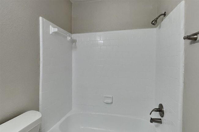 Building Photo - 10439 Lazy Meadows Dr