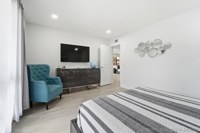 Building Photo - 505 Brackenwood Pl