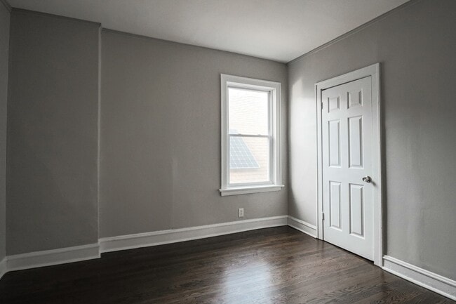 Building Photo - 6633 S Campbell Ave