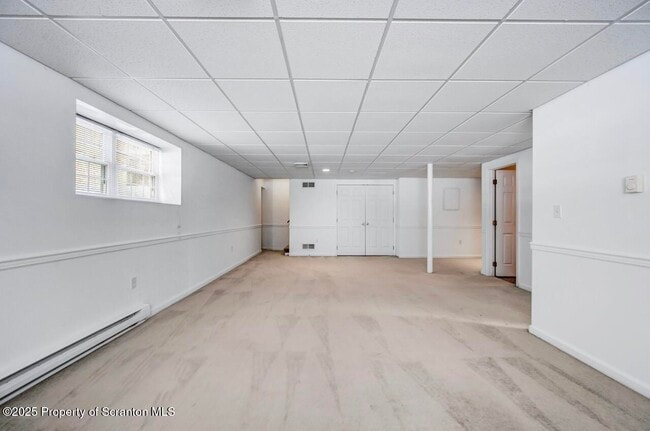 Building Photo - 28 Robin Ln