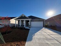 Building Photo - Welcome to your dream home in the heart of...