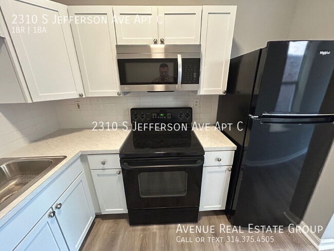 Building Photo - 2310 S Jefferson Ave