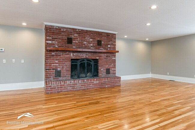 Building Photo - 26603-2K-99 KS-99