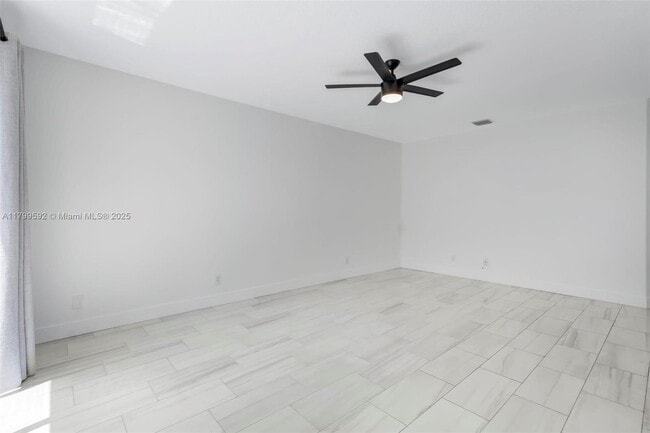 Building Photo - 5050 Greenwich Preserve Ct