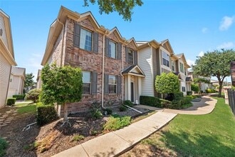 Building Photo - 6825 Sandshell Blvd