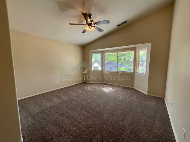 Building Photo - 5313 W Pecan Rd