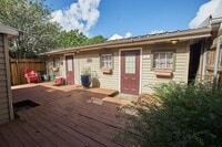 Building Photo - few0516