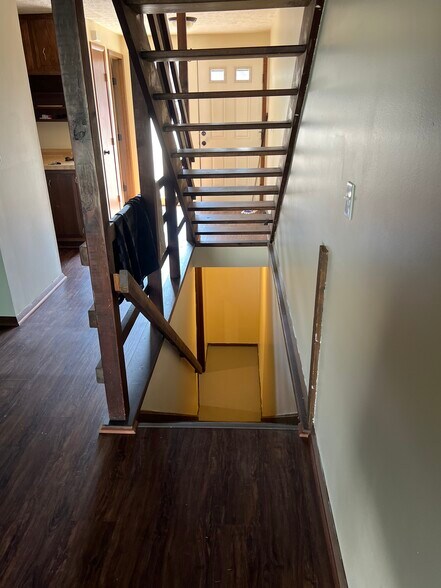 Building Photo - 5215 Cline Rd