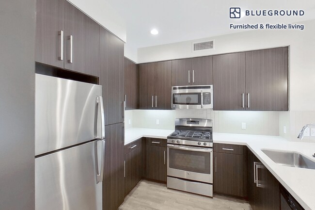 Building Photo - 1000 Lupine-SI FL2-ID4713A