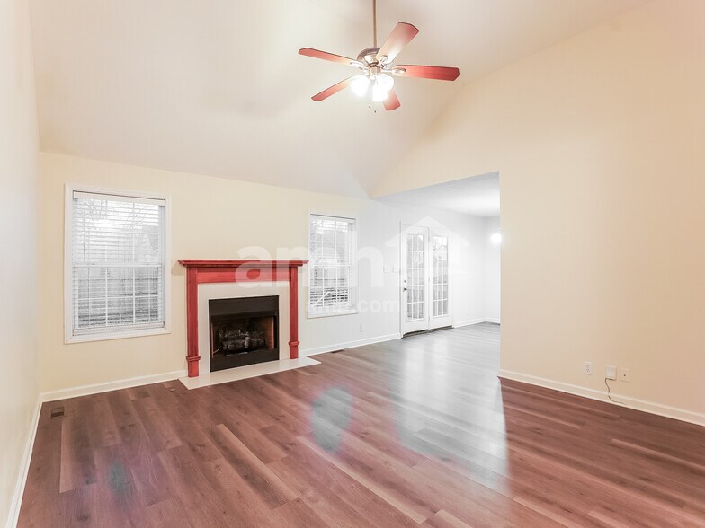 Building Photo - 3697 S Naples Ct