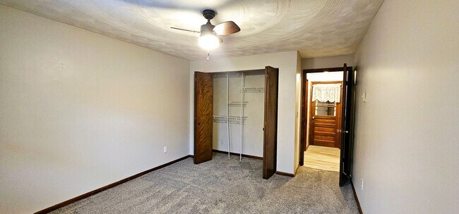 Building Photo - 3306-3308 Shelley Dr